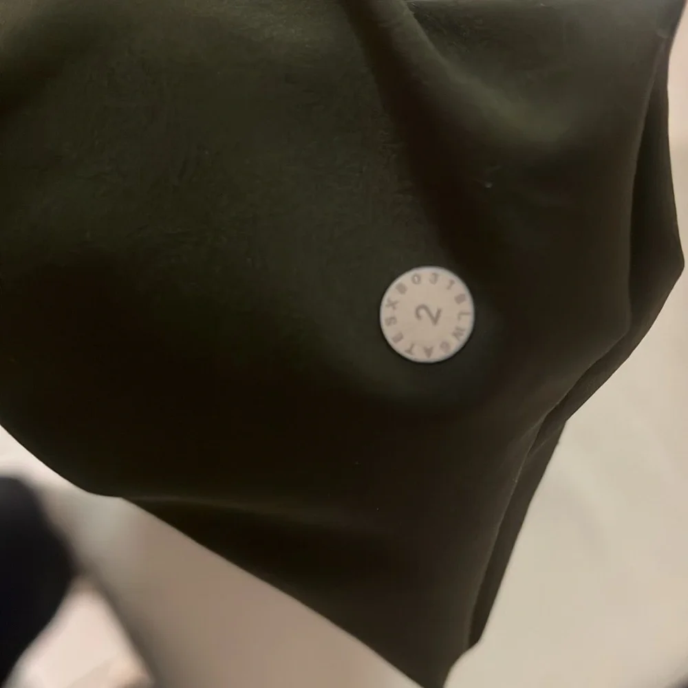lululemon athletica used twice